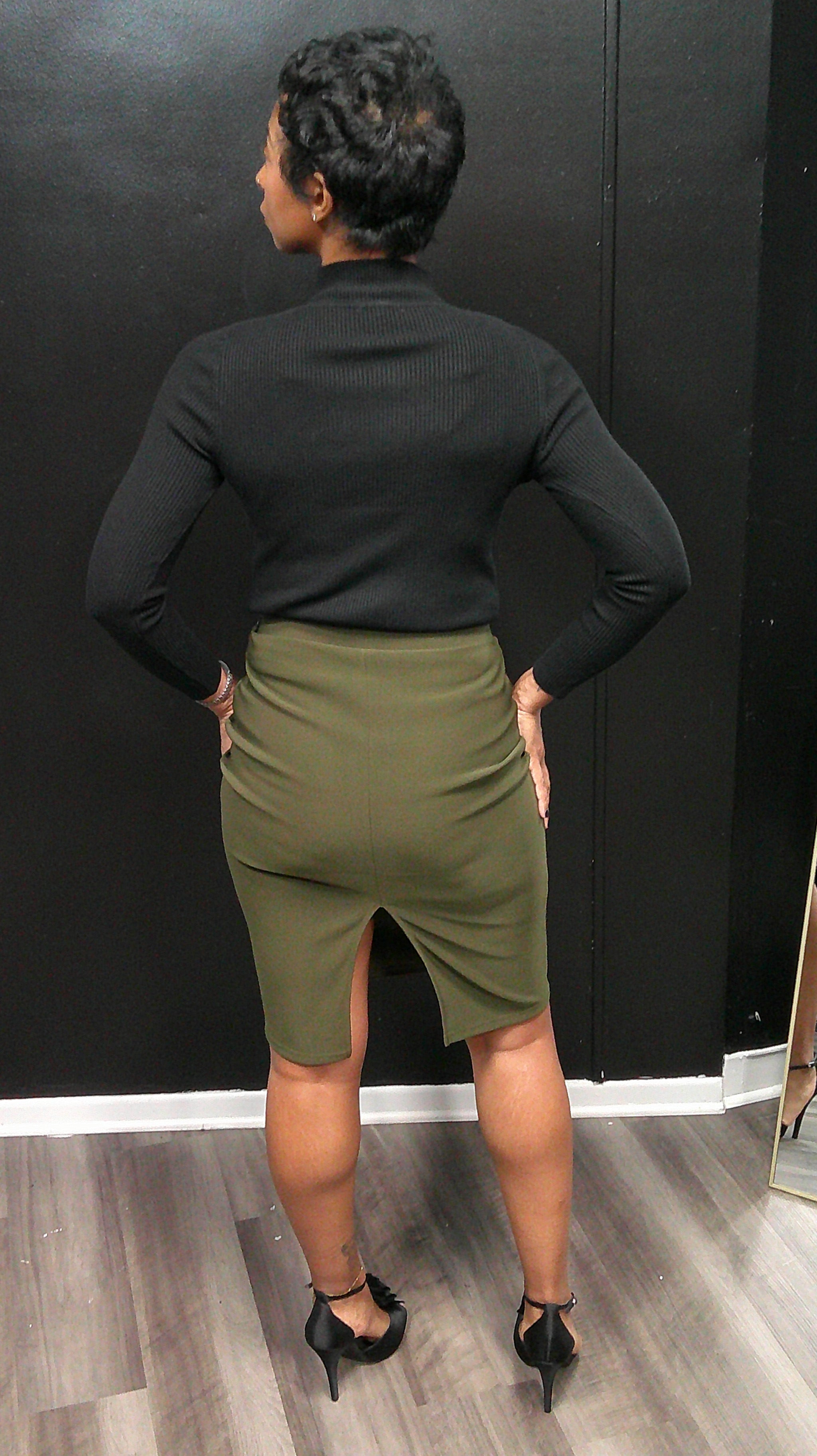 CEO Midi Pencil Skirt